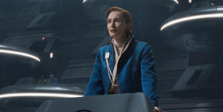 Even when being ignored, Mon Mothma is still trying her best. (Credit: Lucasfilm)